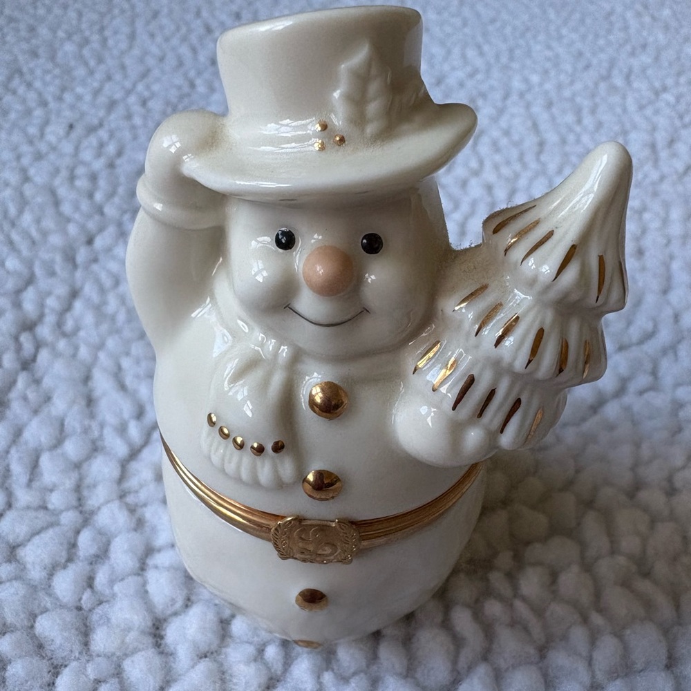 Lenox Treasures- The Snowman Surprise Box